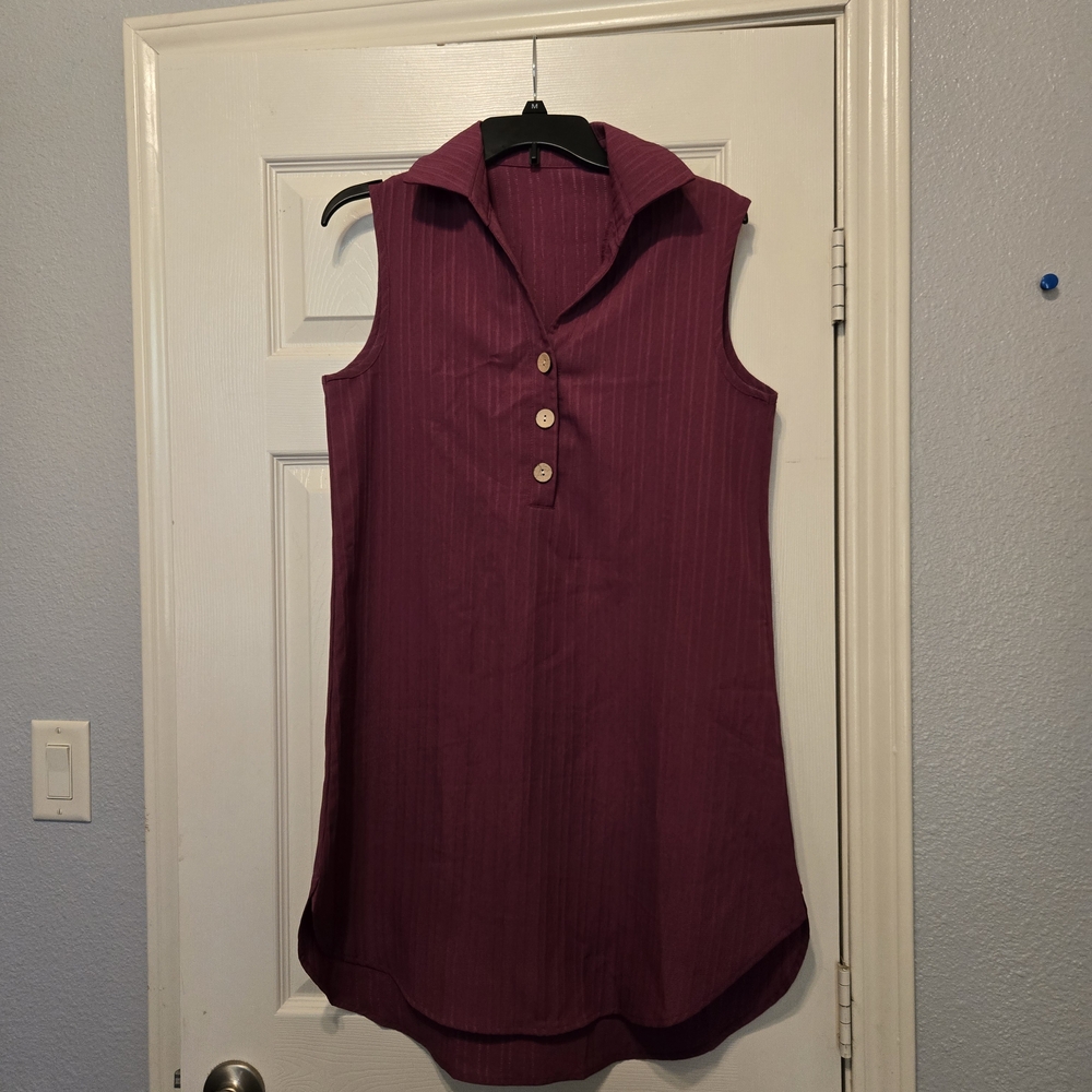 SHEIN Sleeveless Collared Midi Dress in Maroon